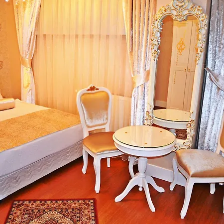 Alyon Taksim Hotel 3*