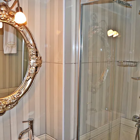 Alyon Taksim 3* اسطنبول