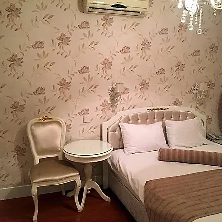 Alyon Taksim 3*