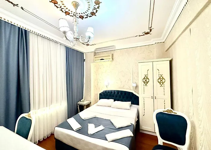 Alyon Taksim Hotel 3*