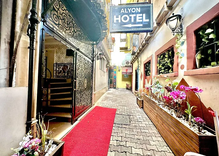 Alyon Taksim Provincia di Istanbul