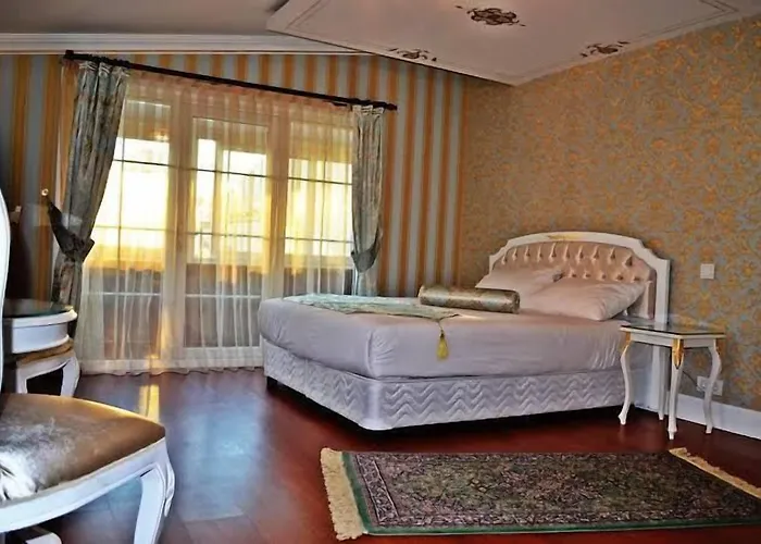 Alyon Taksim Hotel 3*