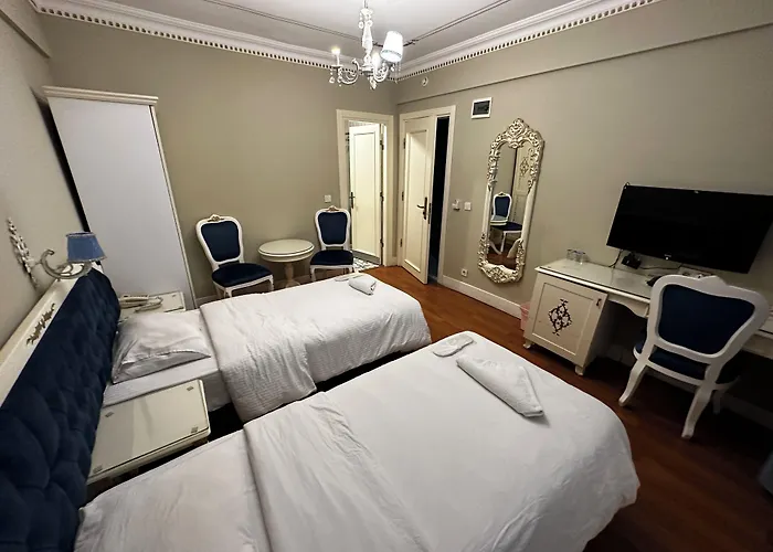 Alyon Taksim Hotel 3*