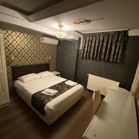Alyon Taksim 3*