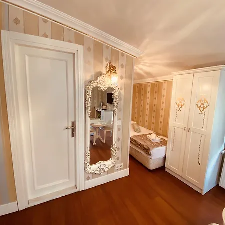 Alyon Taksim Hotel 3*