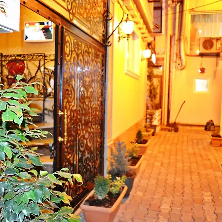 Alyon Taksim Hotel 3*